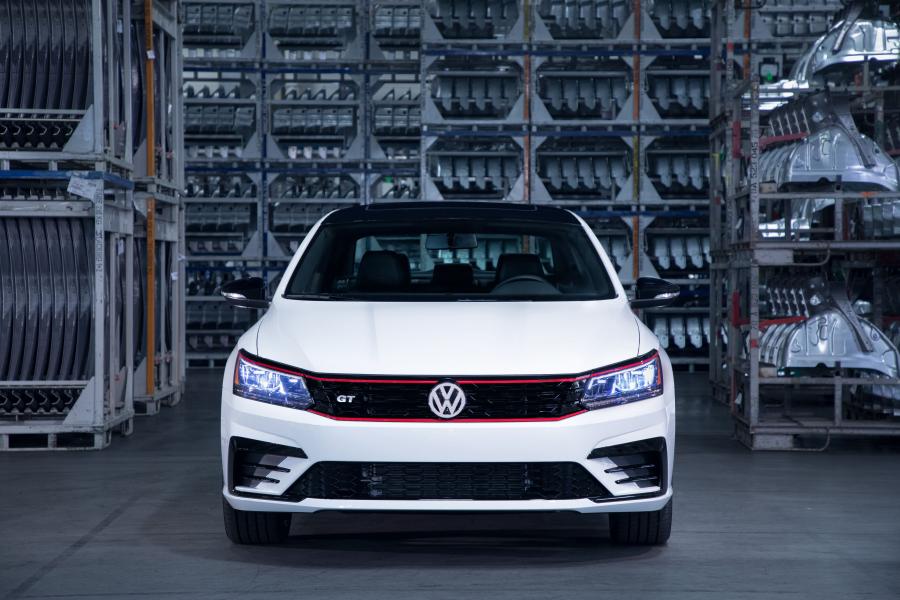  Volkswagen Passat GT (NMS) 2018 года  (фото 18 из 24)